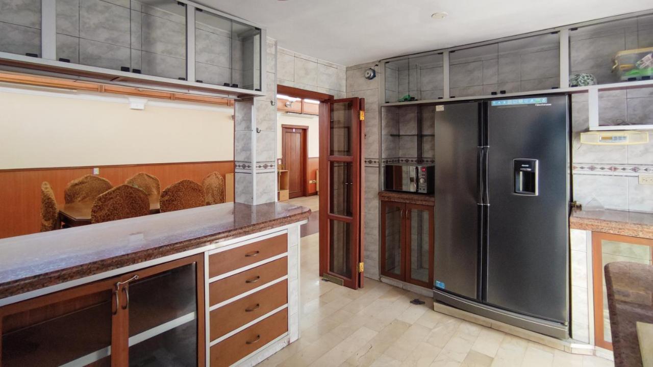 Hotel Livingston Inn Guayaquil Extérieur photo
